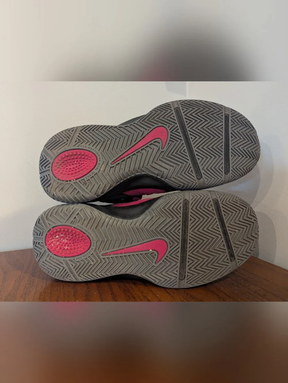 Girls Nike Zoom Hyperfuse Basketball/Fashion Sneaker Size 4 Youth Pink & Gray - Picture 6 of 12